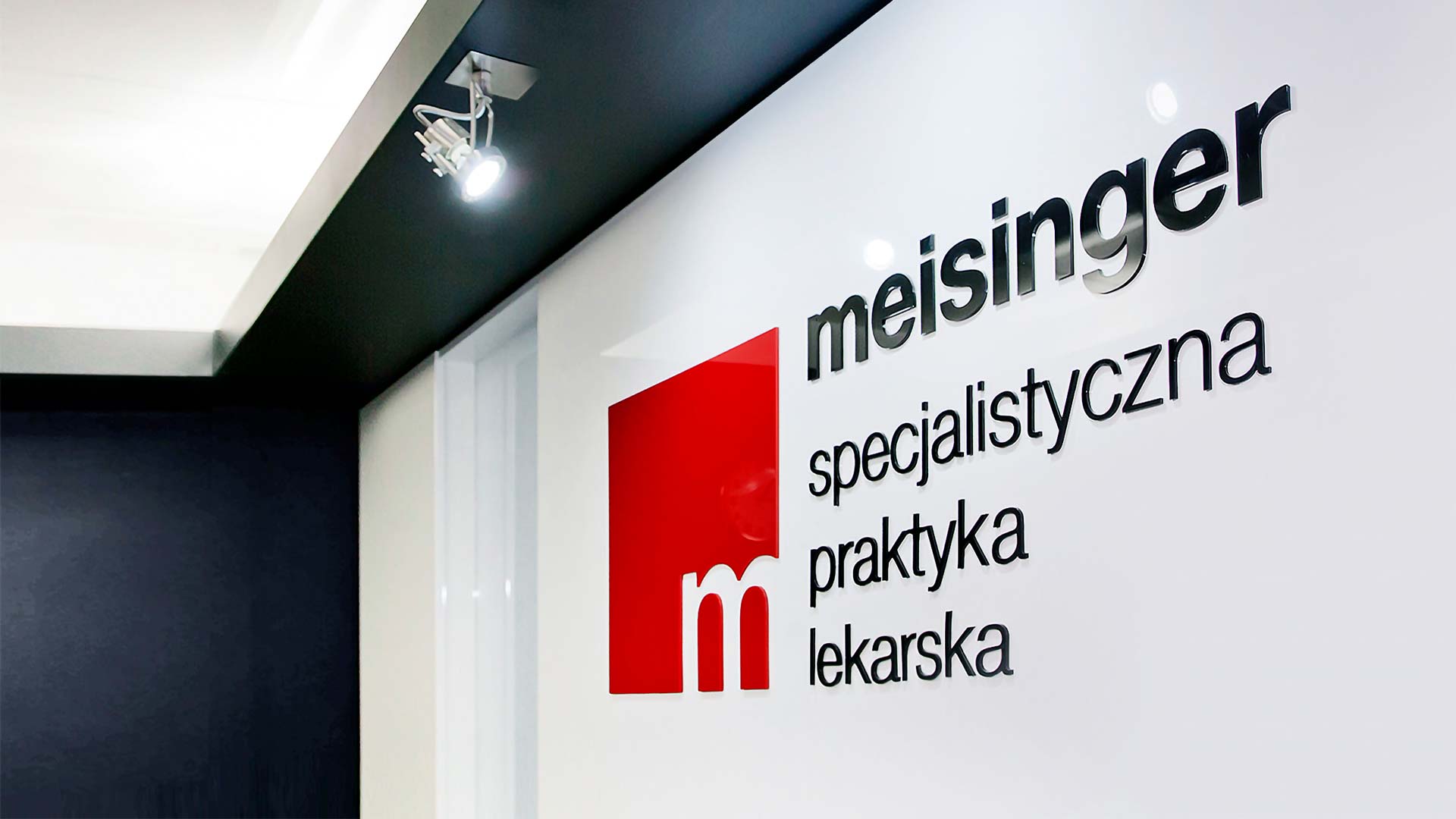MEISINGER-logo-na-scianie